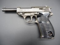 Německá pistole Walther P38 bym44